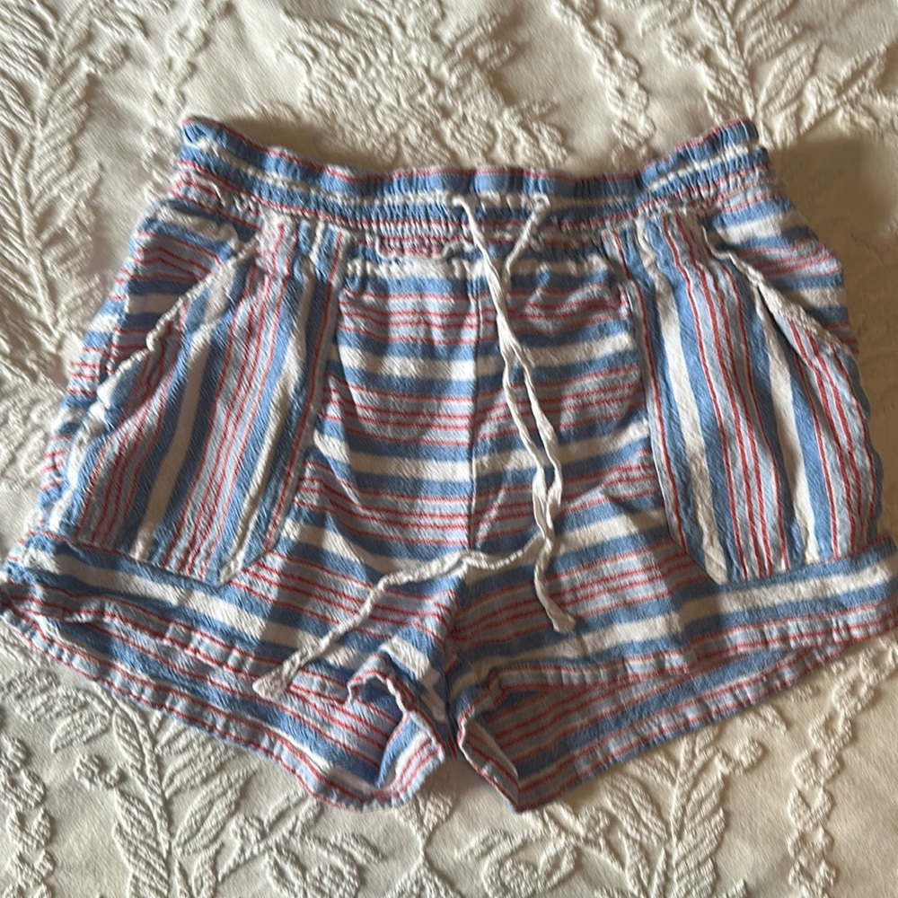 Cute Rewind striped shorts size medium!